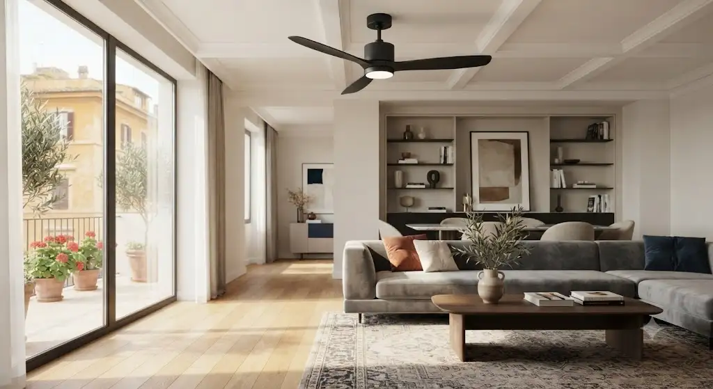 Installazione del miglior ventilatore a soffitto moderno in un elegante soggiorno italiano
