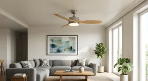Ventilateur de plafond à moteur DC équipé d'un luminaire LED intégré économique. 

